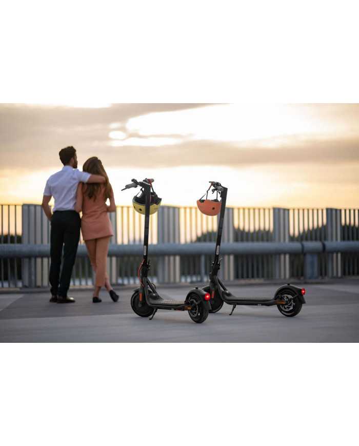 Patinete-eléctrico-Ninebot-F25E-II-ligero